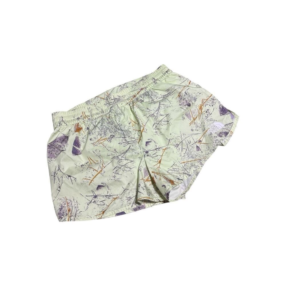 The North Face Limitless Running Shorts | Women’s Medium